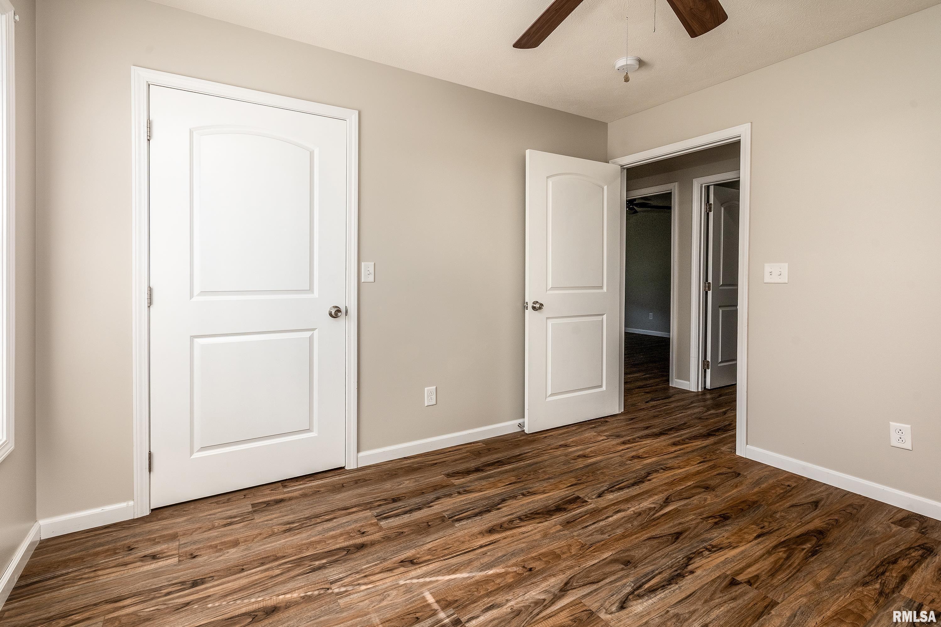 504 South Mechanic Street Marion, IL 62959 - Photo 23 of 32