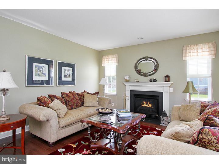 8 Still Run Road Mickleton, NJ 08056 - Photo 4 of 21 Living Room