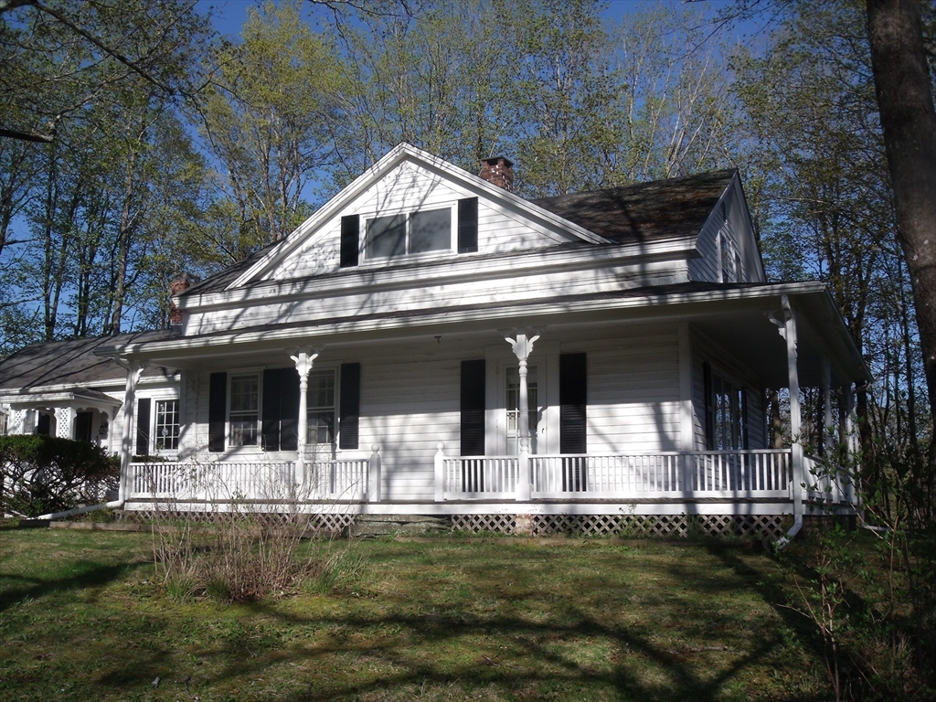 2 North Street Williamsburg, MA 01096 - Photo 1 of 26 Gallery Image 1