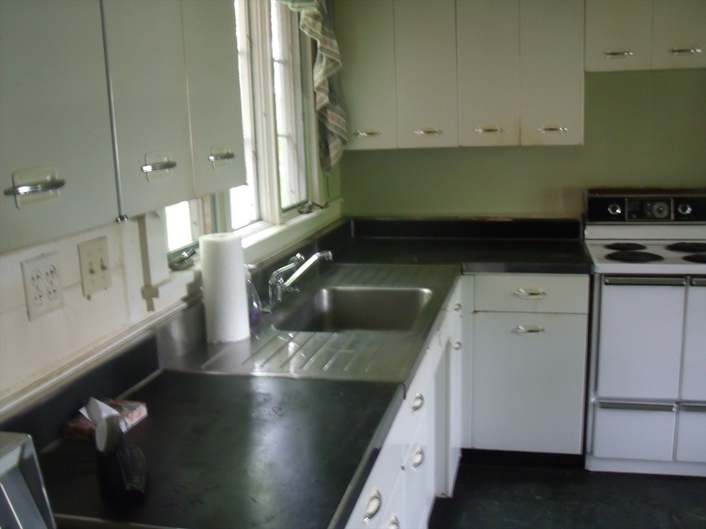 2 North Street Williamsburg, MA 01096 - Photo 20 of 26 Gallery Image 20