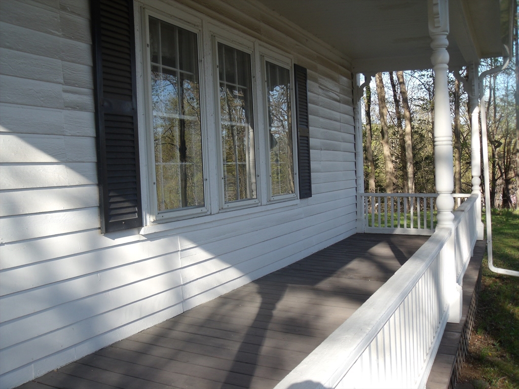 2 North Street Williamsburg, MA 01096 - Photo 5 of 26 Gallery Image 5