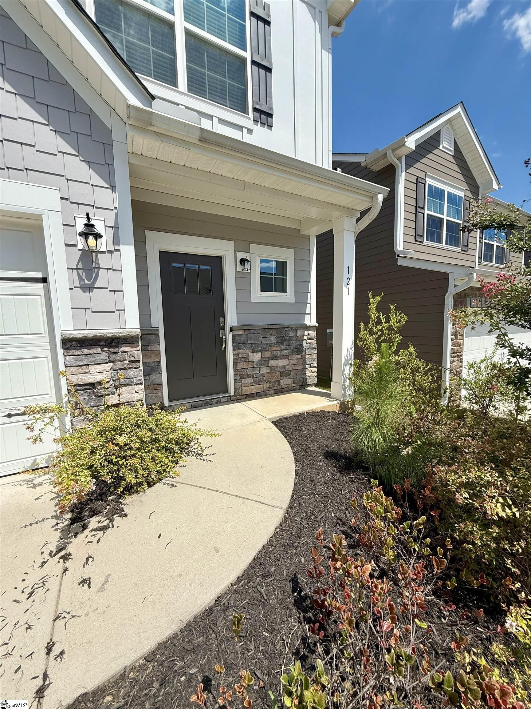 121 Magnolia Street Woodruff, SC 29388 - Photo 3 of 33