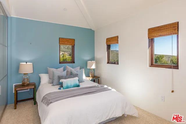 $5,250,000 | 4800 Latigo Canyon Road, Malibu, CA 90265