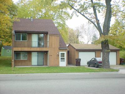 554 3rd Street Spring Lake, MI 49456 - Photo 1 of 3 Primary Photo
