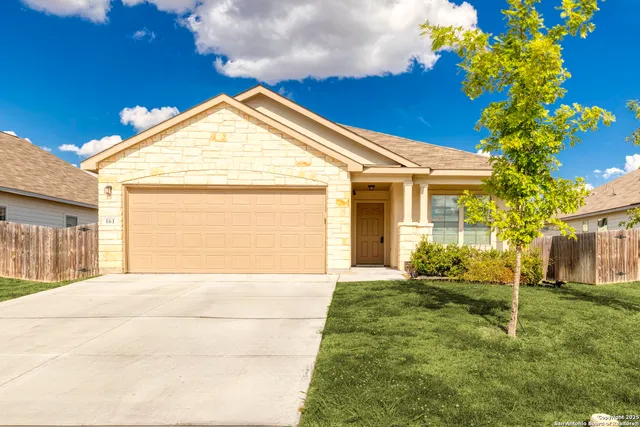 $1,950 | 161 Sambar Main, Schertz, TX 78108