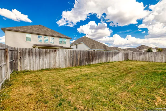 $1,950 | 161 Sambar Main, Schertz, TX 78108