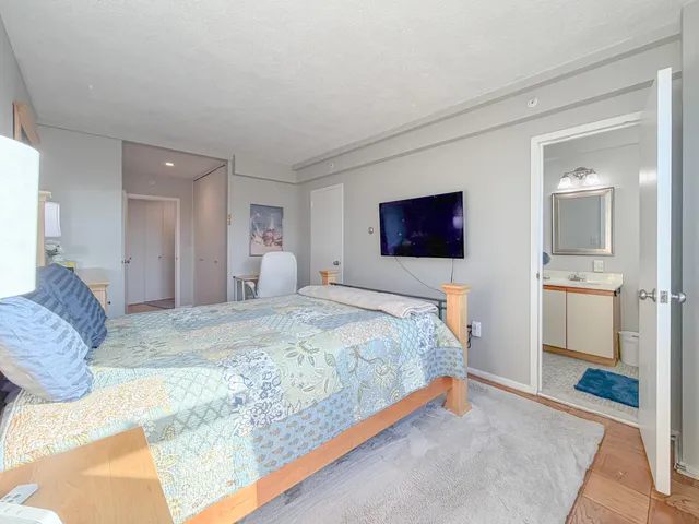 $725,000 | 45 Eastern Promenade, Unit 2H, Portland, ME 04101