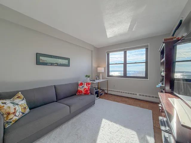 $725,000 | 45 Eastern Promenade, Unit 2H, Portland, ME 04101