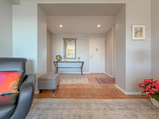 $725,000 | 45 Eastern Promenade, Unit 2H, Portland, ME 04101