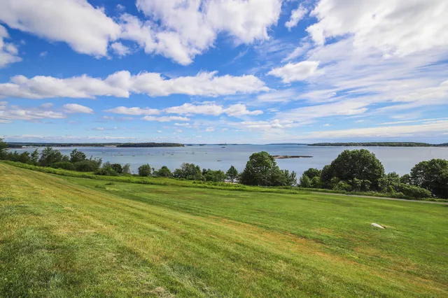 $725,000 | 45 Eastern Promenade, Unit 2H, Portland, ME 04101