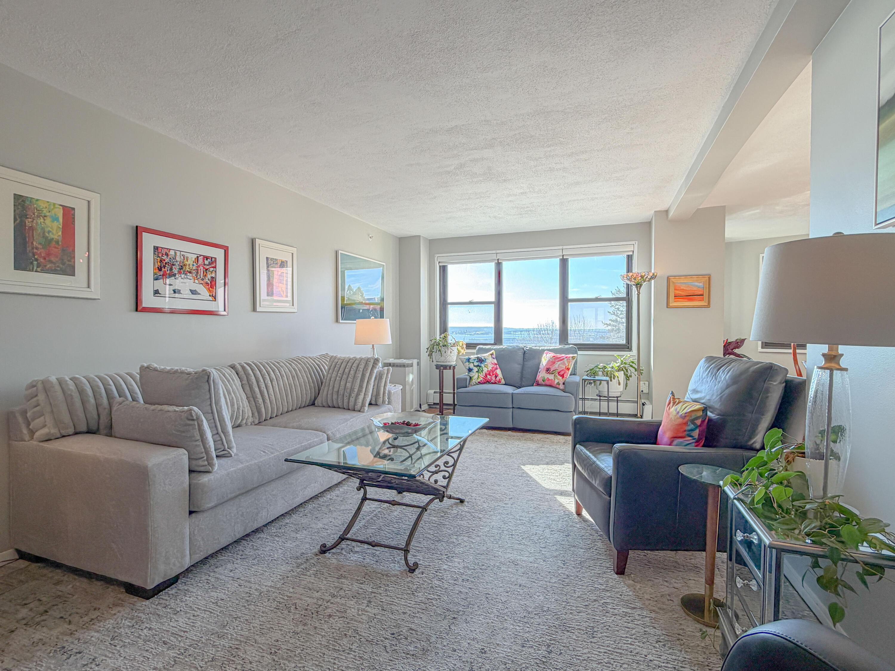 45 Eastern Promenade, Unit 2H Portland, ME 04101 - Photo 5 of 50 45 Eastern Prom #2H Portland -6