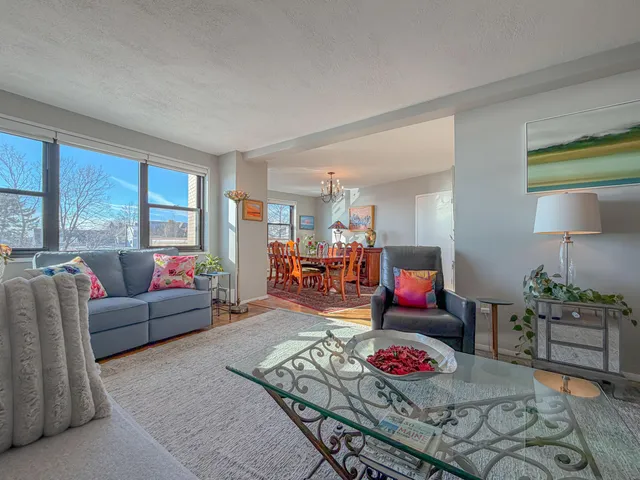 $725,000 | 45 Eastern Promenade, Unit 2H, Portland, ME 04101