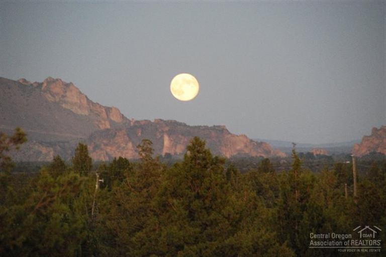 5070 Southwest Badger Road Terrebonne, OR 97760 - Photo 22 of 22 Or how about bookending your evening pea
