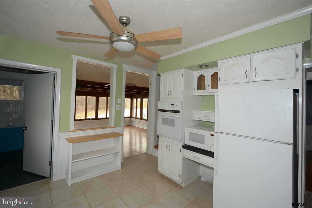 6452 Faith Way Hanover, PA 17331 - Photo 8 of 33 Gallery Image 8