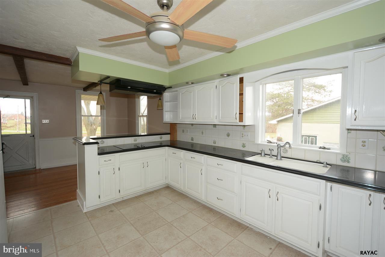 6452 Faith Way Hanover, PA 17331 - Photo 10 of 33 Gallery Image 10