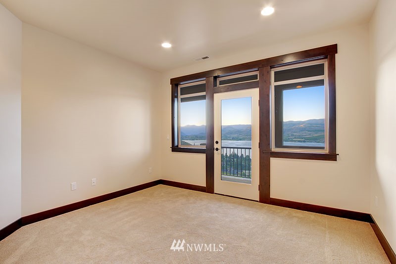 312 Clos Chevalle Road Chelan, WA 98816 - Photo 16 of 22 Gallery Image 16