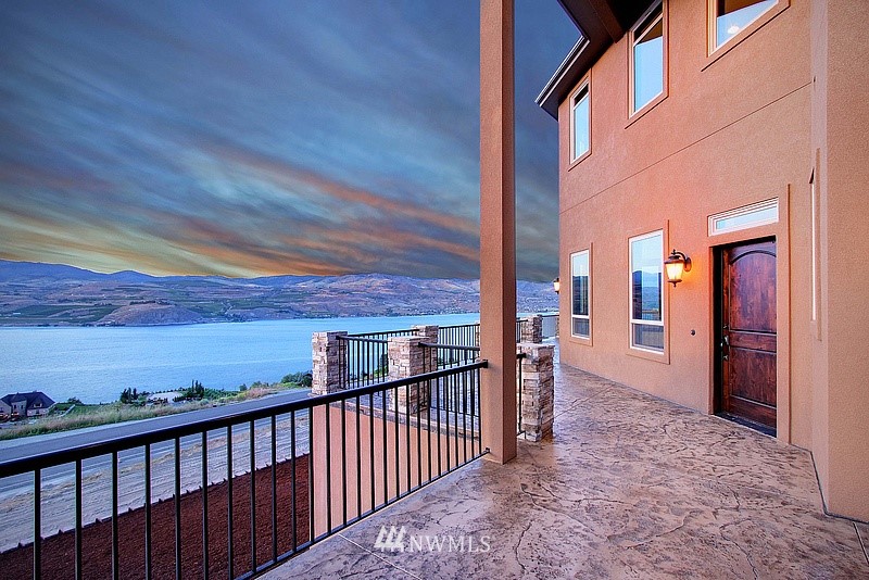 312 Clos Chevalle Road Chelan, WA 98816 - Photo 4 of 22 Gallery Image 4