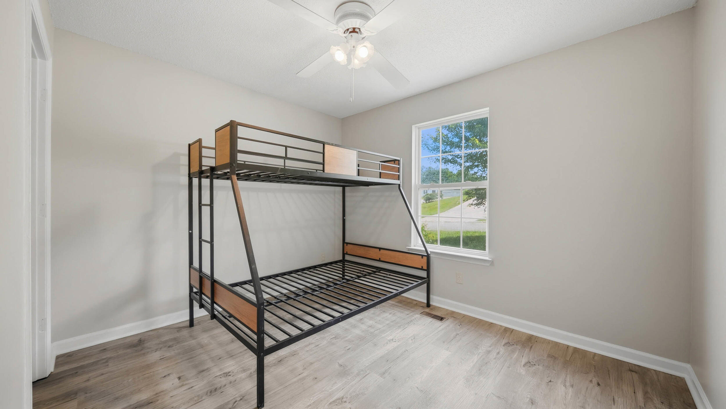 186 Rodeo Drive Rock Spring, GA 30739 - Photo 16 of 28 186 rodeo dr-25