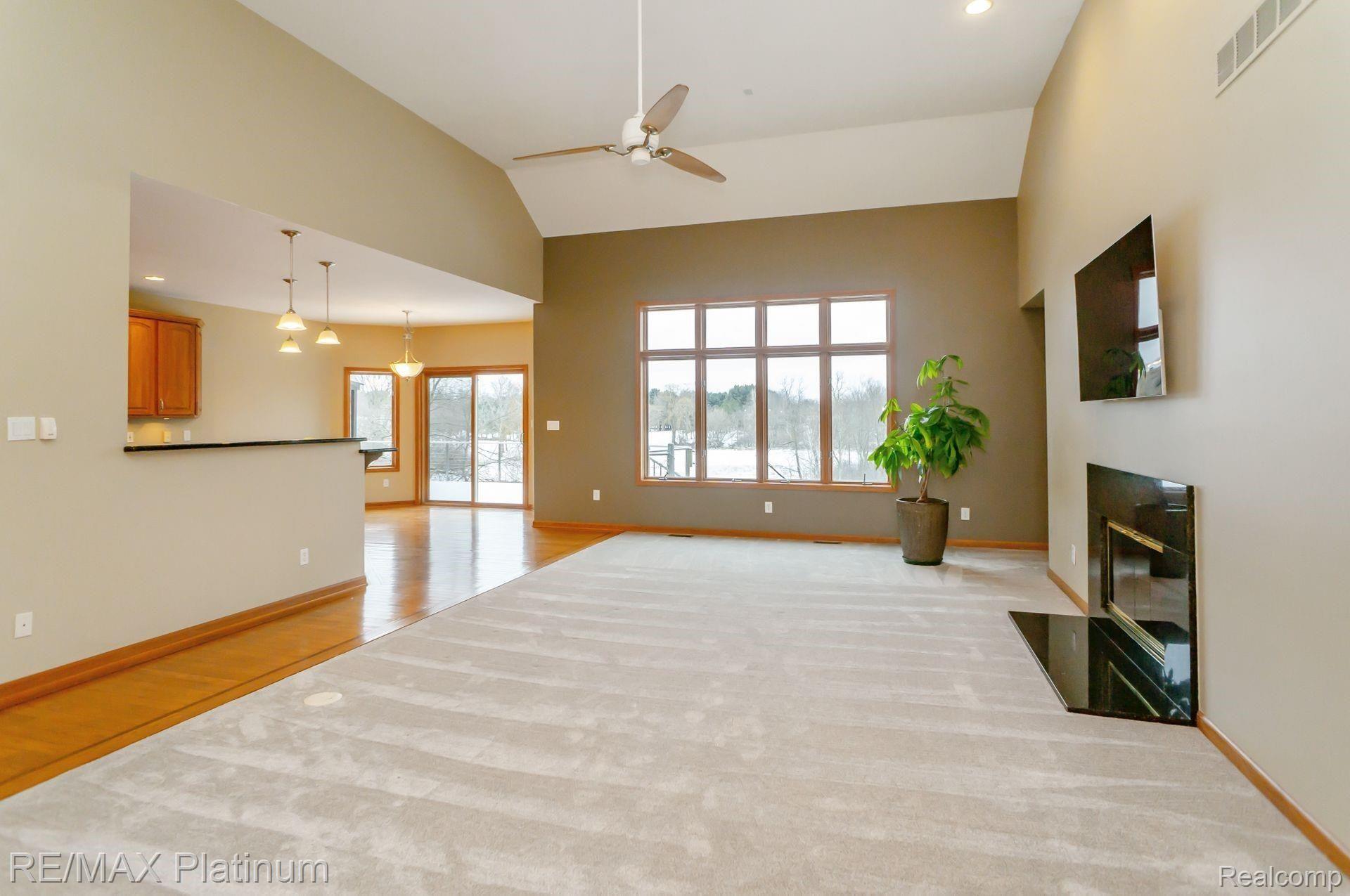 7602 Sheldon Road Whitmore Lake, MI 48189 - Photo 8 of 42 8.jpg