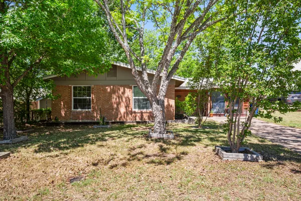 $330,000 | 4606 South 2nd Street, Austin, TX 78745