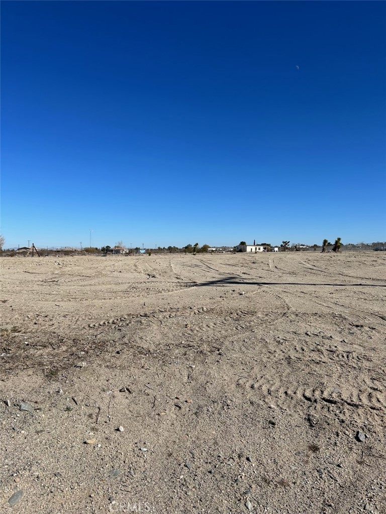11617 Oasis Road Pinon Hills, CA 92372 - Photo 1 of 1 a view of beach and ocean