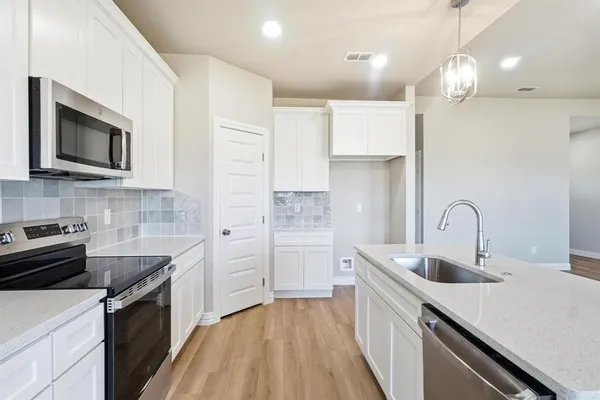 $3,200 | 7709 Sawdust Trail, Abilene, TX 79602