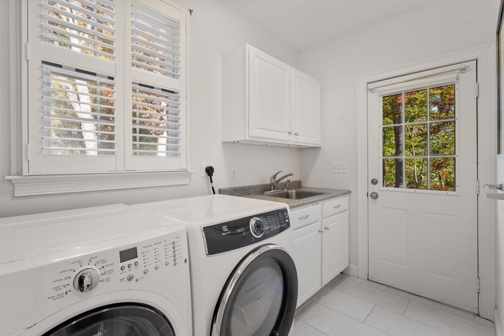 361 High Rock Street Needham, MA 02492 - Photo 16 of 38