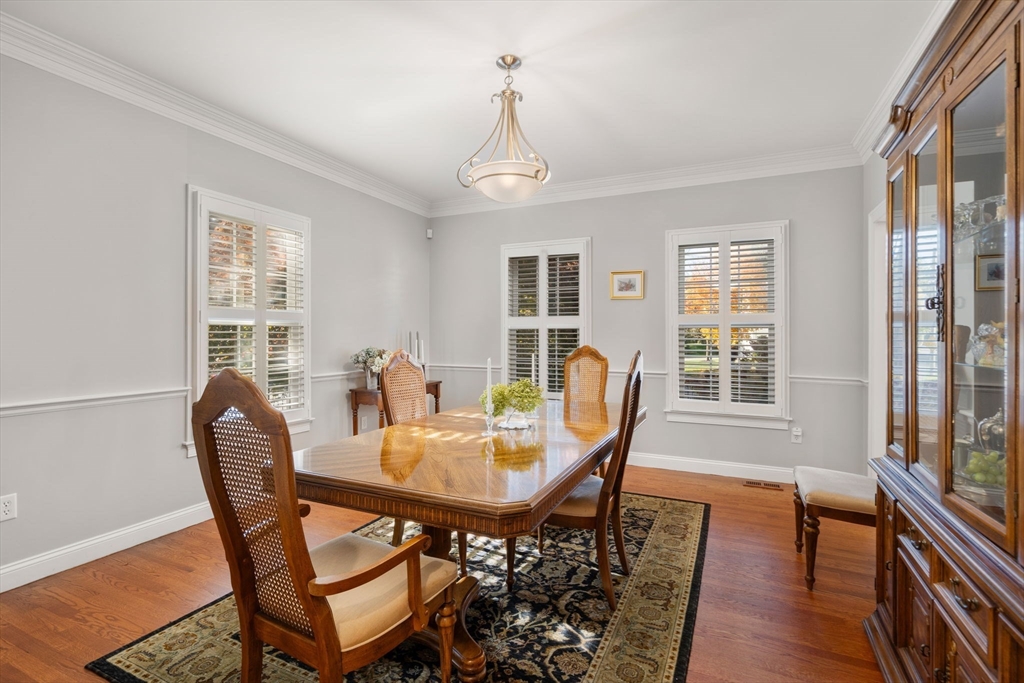 361 High Rock Street Needham, MA 02492 - Photo 9 of 38