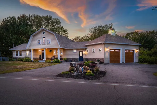 $1,325,000 | 144 Two Lights Road, Cape Elizabeth, ME 04107