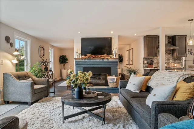 $1,325,000 | 144 Two Lights Road, Cape Elizabeth, ME 04107