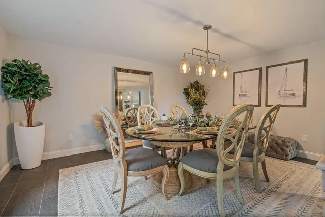 $1,325,000 | 144 Two Lights Road, Cape Elizabeth, ME 04107