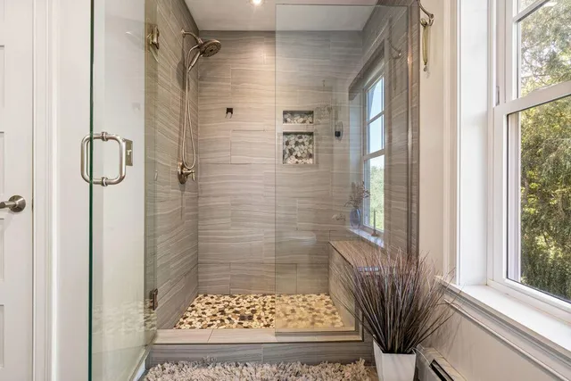 $1,325,000 | 144 Two Lights Road, Cape Elizabeth, ME 04107