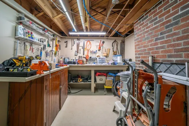 $1,325,000 | 144 Two Lights Road, Cape Elizabeth, ME 04107