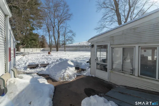 $299,000 | 46 Woodycrest Drive, East Hartford, CT 06118