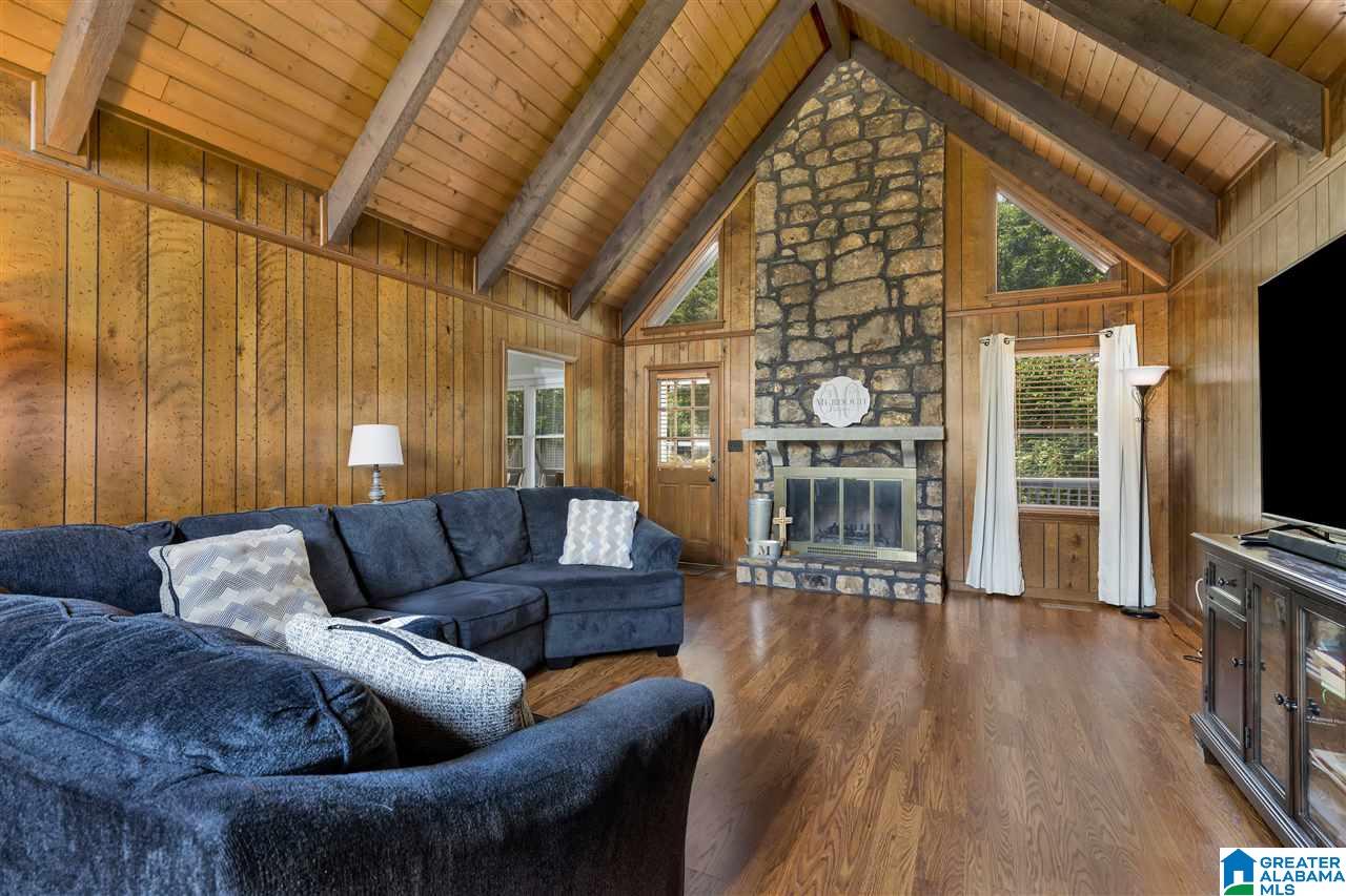 805 Round Hill Road Pelham, AL 35124 - Photo 6 of 29
