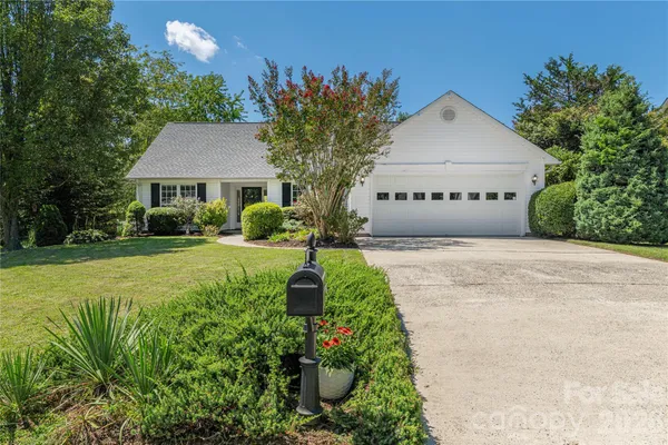 $434,800 | 328 Planters Creek Road, Fletcher, NC 28732