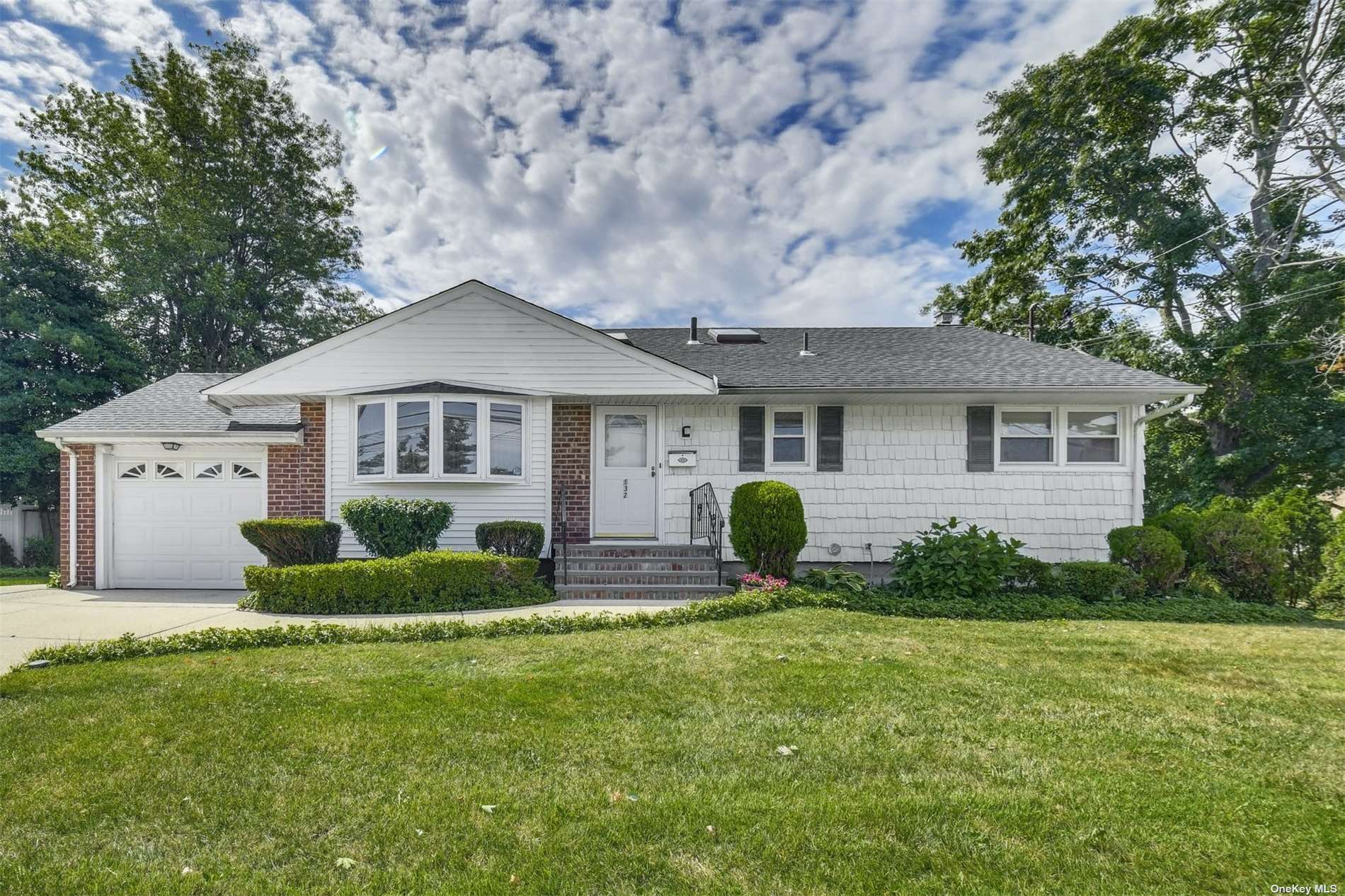 132 Ira Road Syosset, NY 11791 - Photo 1 of 1 Gallery Image 1