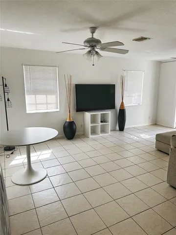 $2,900 | 834 Northwest 3rd Avenue, Unit 12, Fort Lauderdale, FL 33311