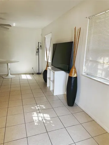 $2,900 | 834 Northwest 3rd Avenue, Unit 12, Fort Lauderdale, FL 33311