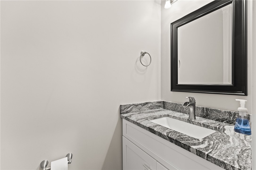 15 Mathew Road Tiverton, RI 02878 - Photo 14 of 40