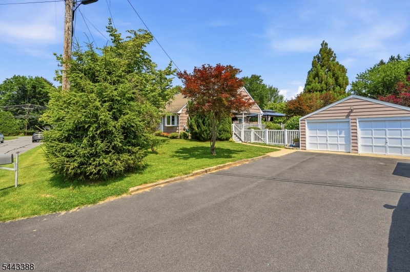 52 Roxbury Drive Kenvil, NJ 07847 - Photo 28 of 39