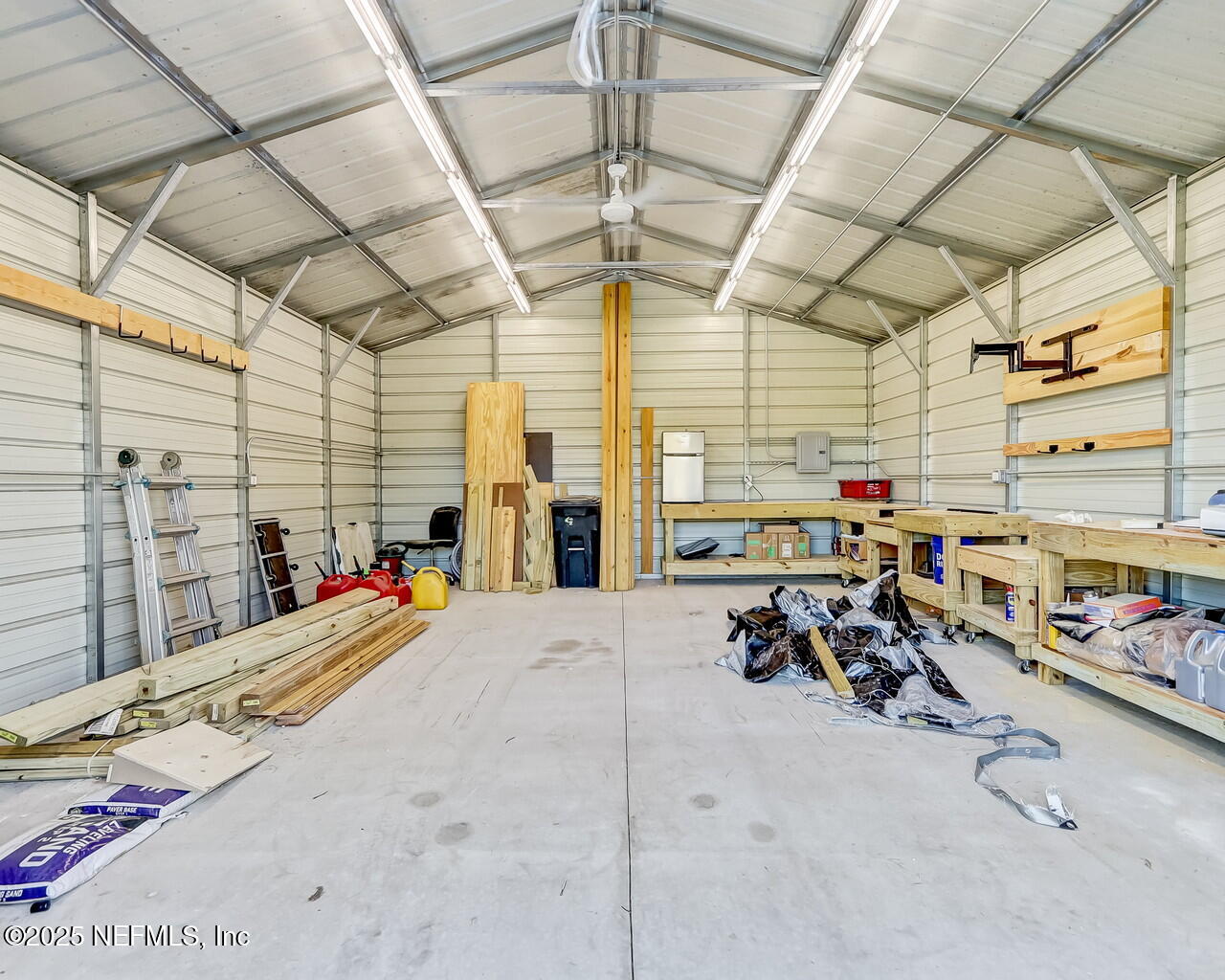 5891 Sequoia Road Keystone Heights, FL 32656 - Photo 45 of 53 a view of a room with gym equipment