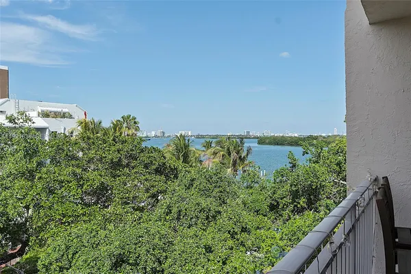 $3,500 | 777 Northeast 62nd Street, Unit C501, Miami, FL 33138