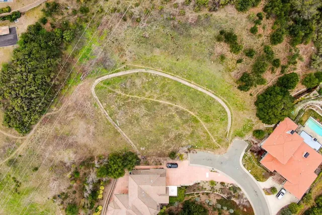 $949,000 | 20-20 Oak Court, Orinda, CA 94563