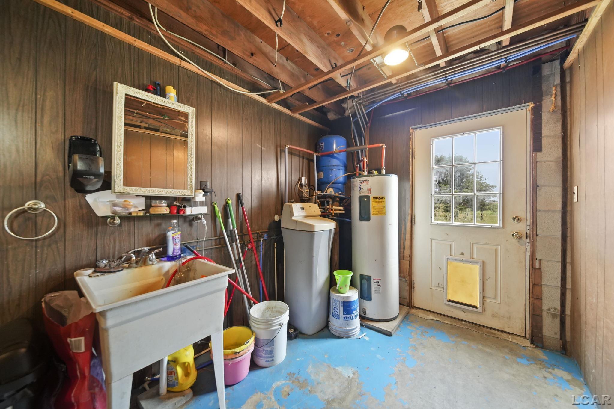11609 West Carleton Road Clayton, MI 49235 - Photo 24 of 54 50183505-916a0c65-69c9-4279-bf55-e12ae271c2d3.JPG