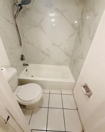 $2,000 | 6395 West 22nd Court, Unit 102, Hialeah, FL 33016