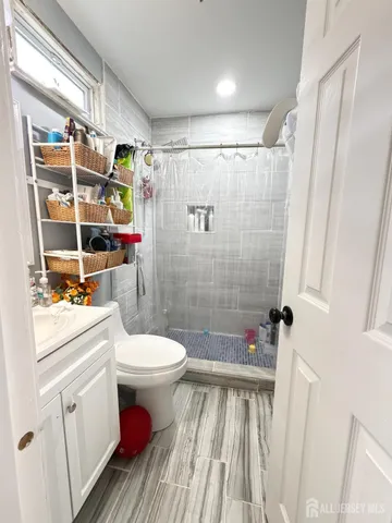 $665,000 | 580 Monroe Avenue, Elizabeth, NJ 07201