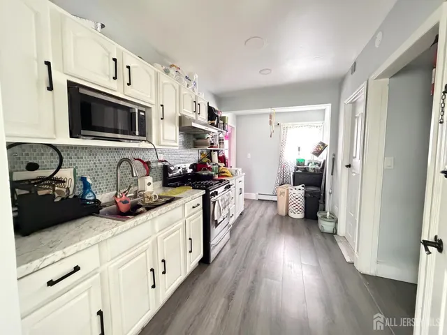 $665,000 | 580 Monroe Avenue, Elizabeth, NJ 07201