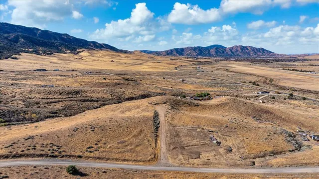$18,500 | Campbell Court, Tehachapi, CA 93561
