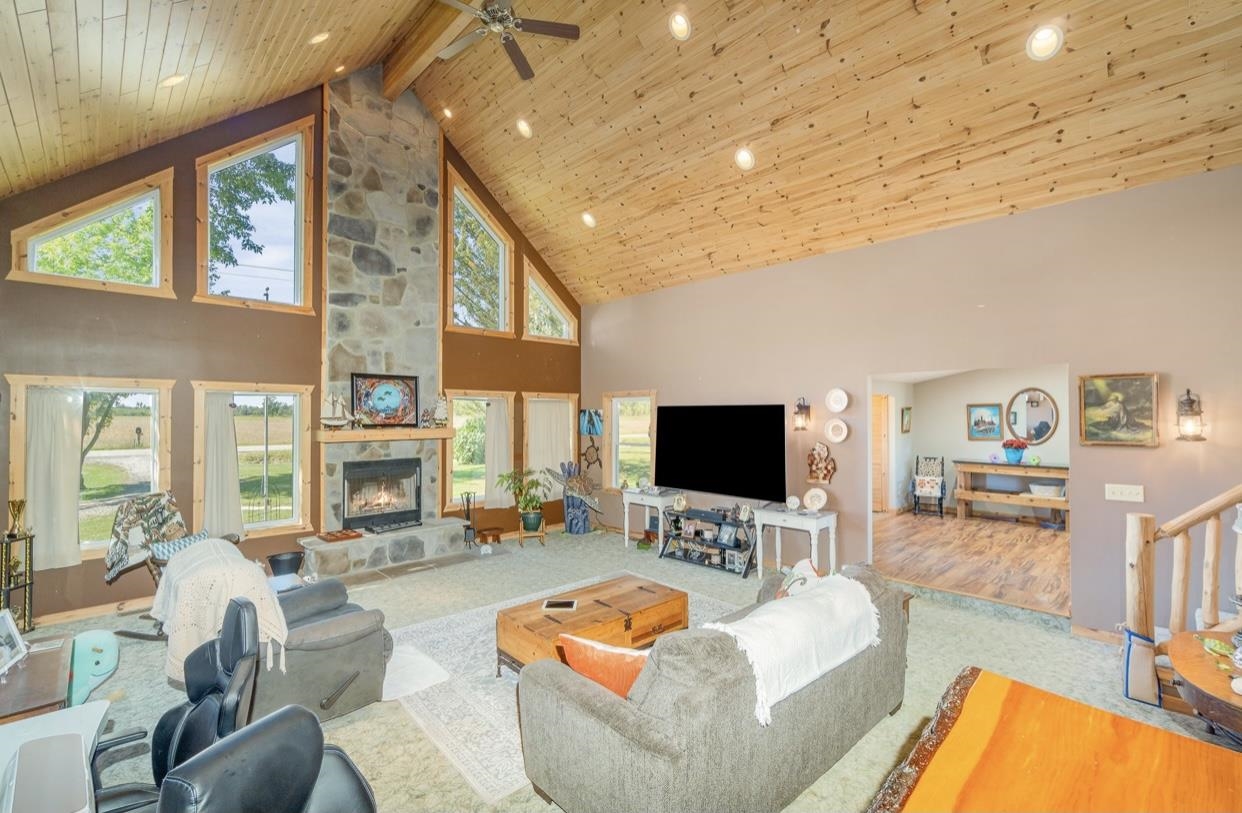 5109 Roehrs Road Beaverton, MI 48612 - Photo 8 of 32